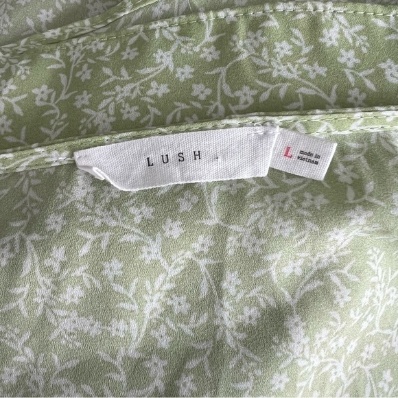 NWOT Lush Ranya Cropped Wrap Top Floral Spring Summer Size Large - Picture 7 of 8
